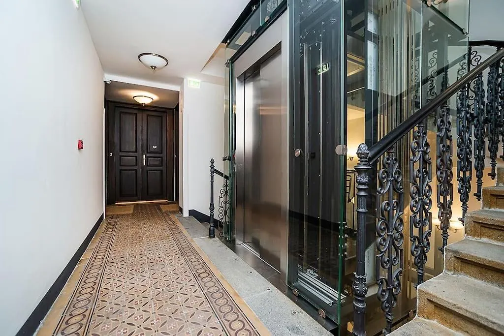 Apartment Amazing 2-Bedroom With Terrace And Air-Condition Prague
