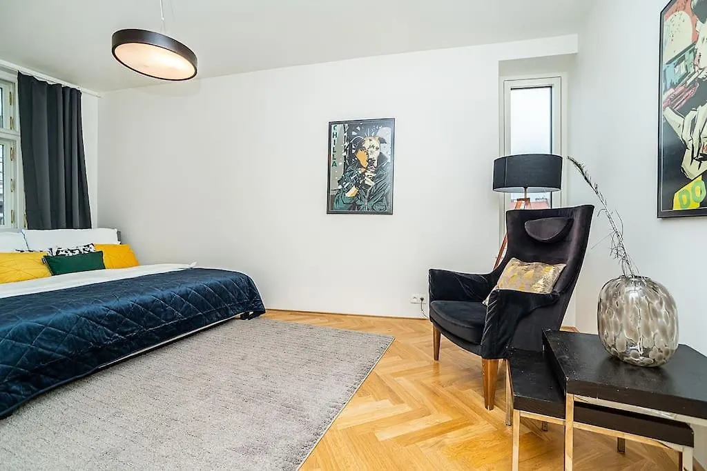 Amazing 2-Bedroom With Terrace And Air-Condition Prague